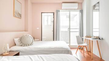 Standard Twin Room | Blackout drapes, soundproofing, free WiFi, bed sheets