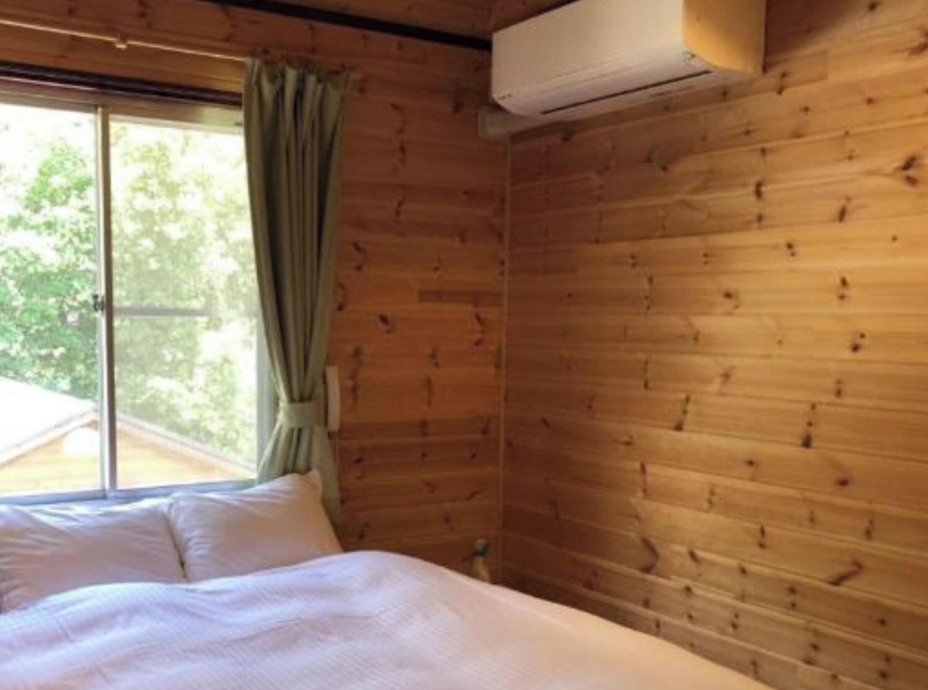 Basic-Vierbettzimmer, Nichtraucher