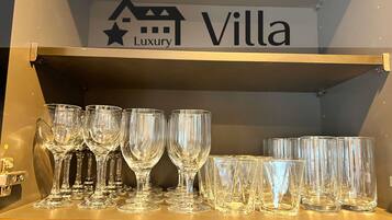 Luxury Villa | Dining room