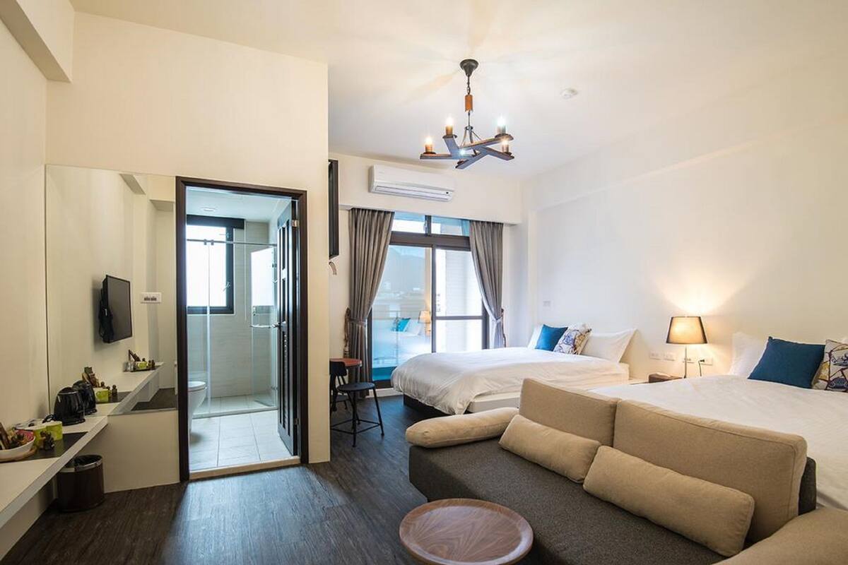 Blackout curtains, rollaway beds, free WiFi, bed sheets