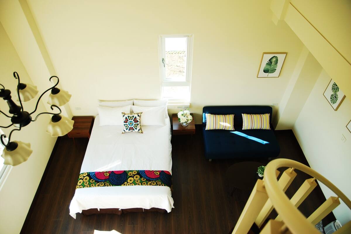 Family Room | Premium bedding, minibar, individually decorated, individually furnished