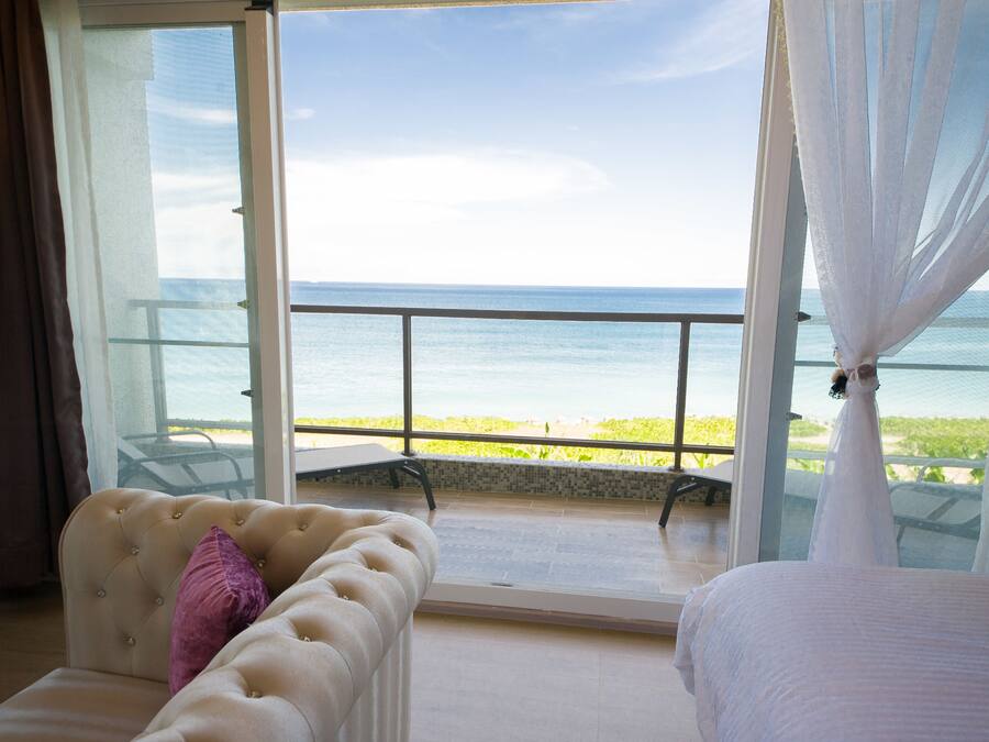 Romantic Double Room, Ocean View | Premium bedding, desk, blackout drapes, rollaway beds