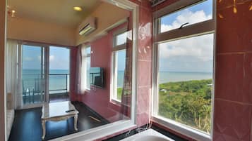 Deluxe Double Room | Bathroom | Combined shower/tub, deep soaking tub, hair dryer, slippers