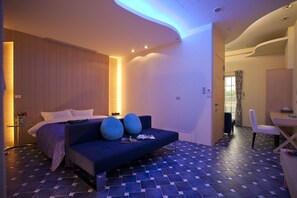 Individually decorated, individually furnished, desk, blackout curtains - Richie B&B (Hualien City)