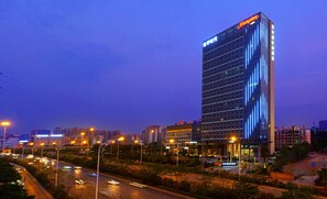 Exterior - Hampton by Hilton Nanning Jiangnan (Nanning)