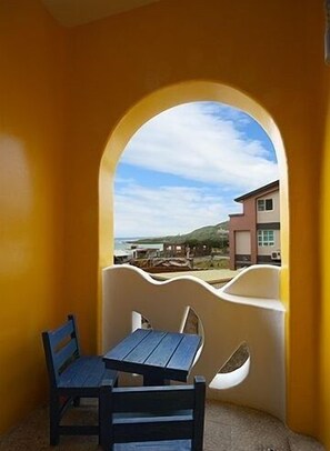 Comfort Quadruple Room (Greece) | Individually decorated, individually furnished, desk, blackout drapes - Dragon Resort of Hotel (Hengchun)