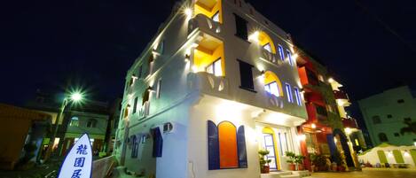 Facciata della struttura