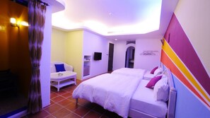 Comfort Quadruple Room (Greece) | Individually decorated, individually furnished, desk, blackout drapes - Dragon Resort of Hotel (Hengchun)