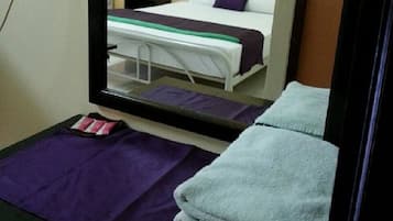 Double Room | Minibar, desk, free WiFi