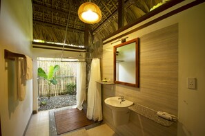 Bathroom - Paradiso Phu Quoc Resort (Phu Quoc)