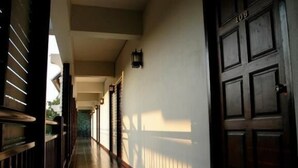 Hallway - Phaya Inn (Lamphun)
