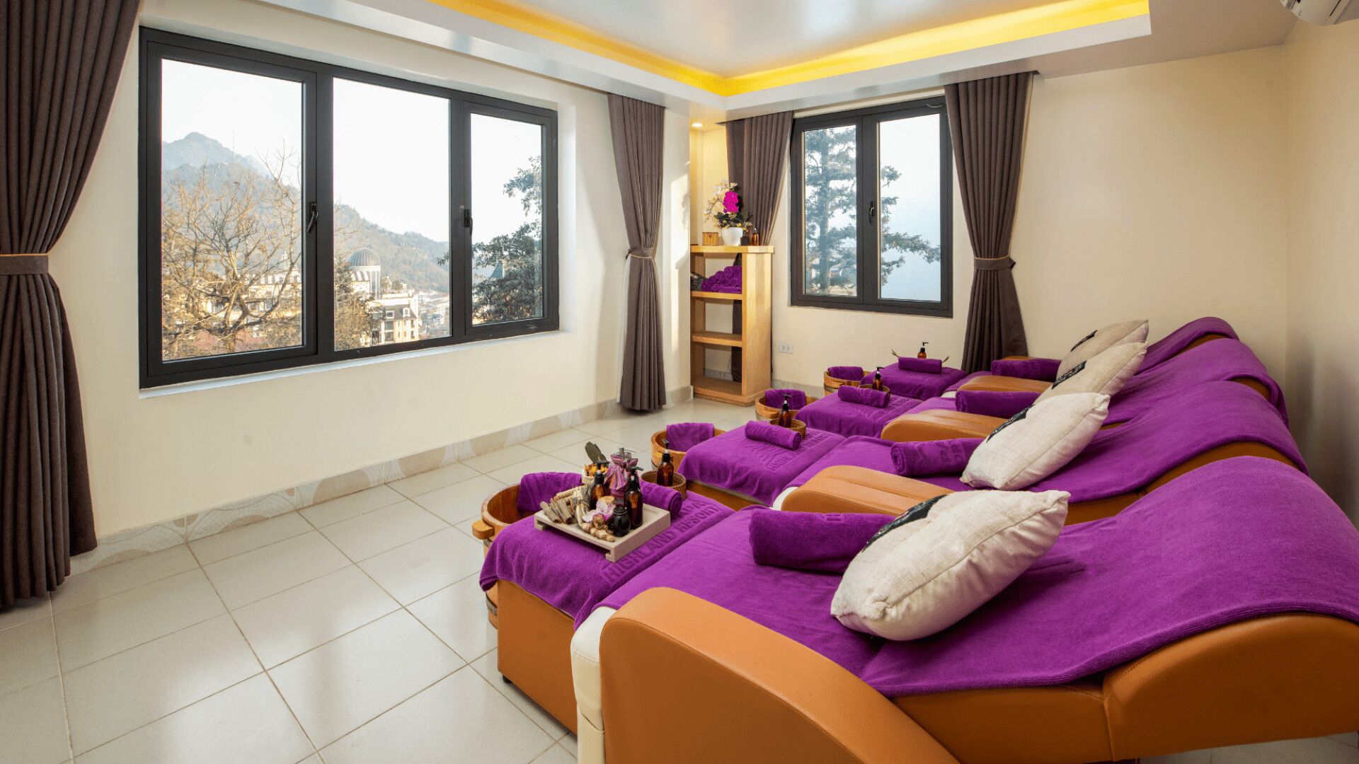 body treatments, body wraps, body scrubs