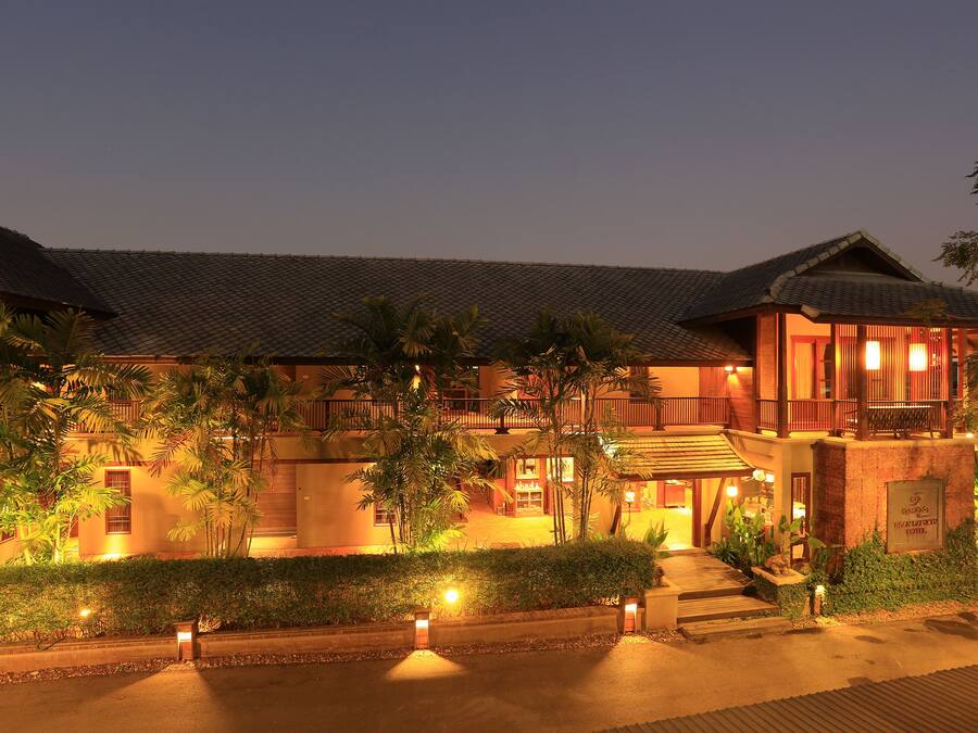 Fasade – kveld/natt