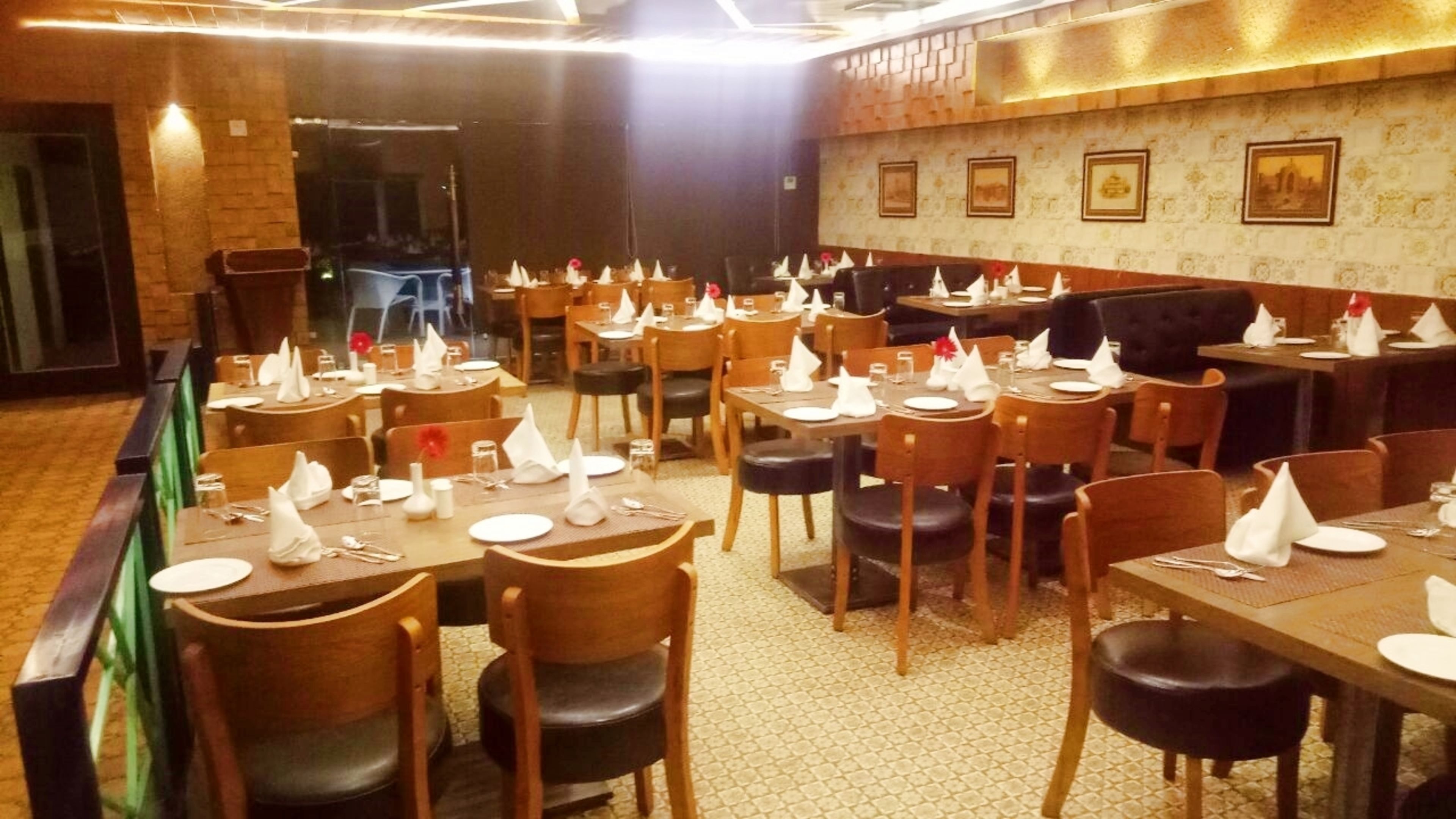 Photo - Pinnacle by Click Hotels, Lucknow