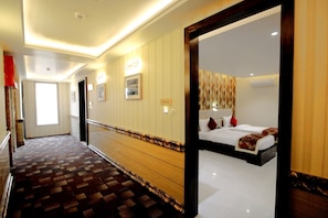 Interior - Pinnacle by Click Hotels, Lucknow (Lucknow)