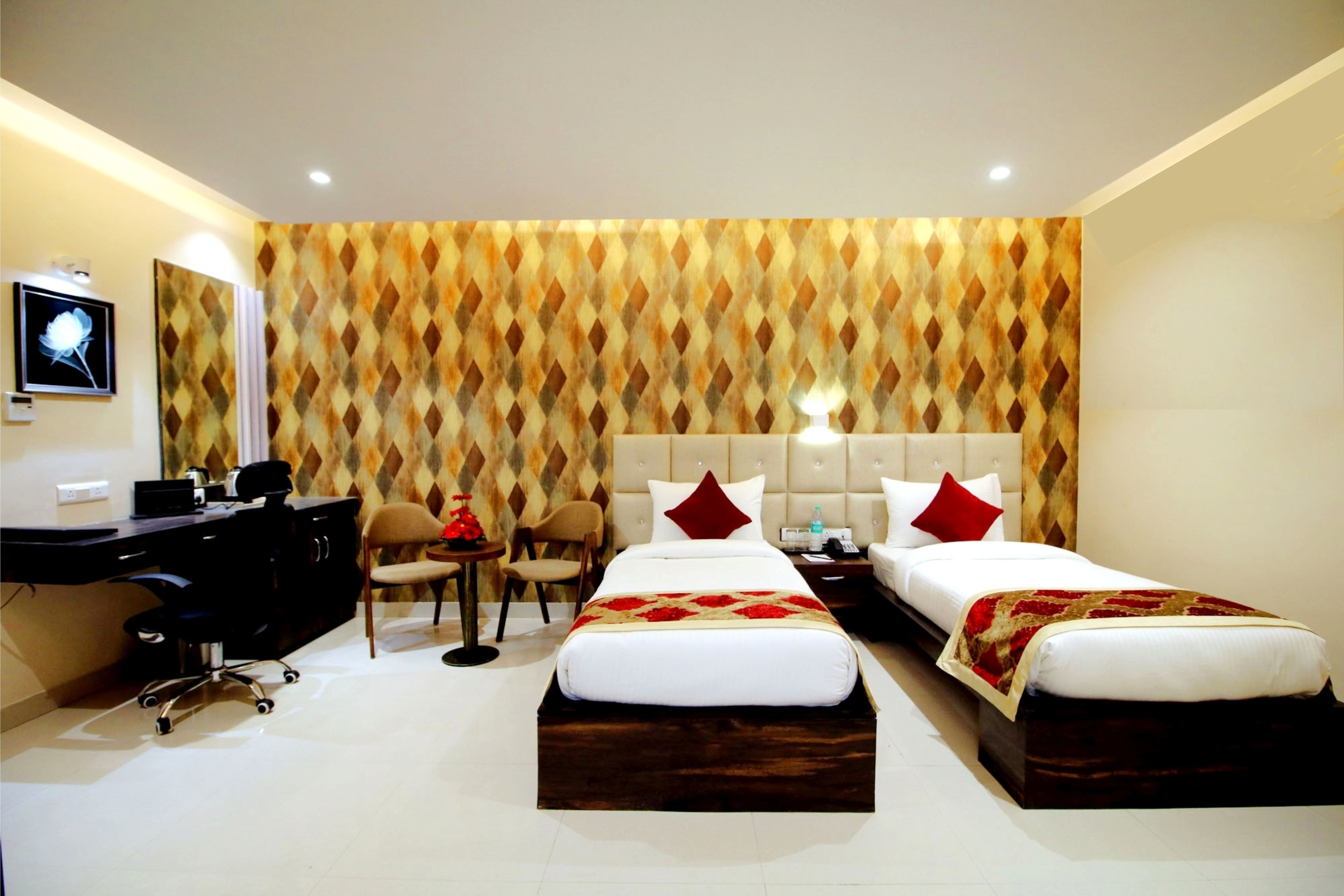deluxe double or twin room | room amenity