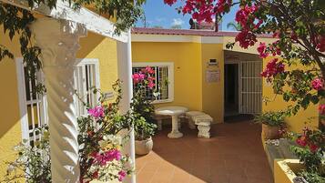 Entrada de la propiedad