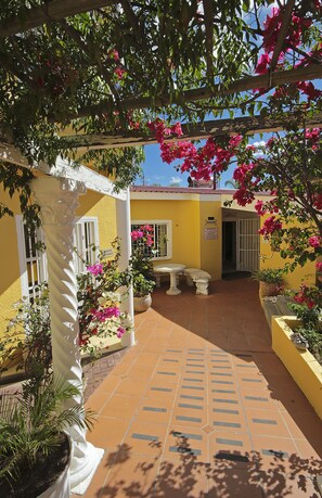 Entrada de la propiedad