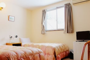 Desk, free WiFi, bed sheets