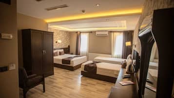 Family Room | Item bar mini percuma, meja, Wi-fi percuma, cadar katil