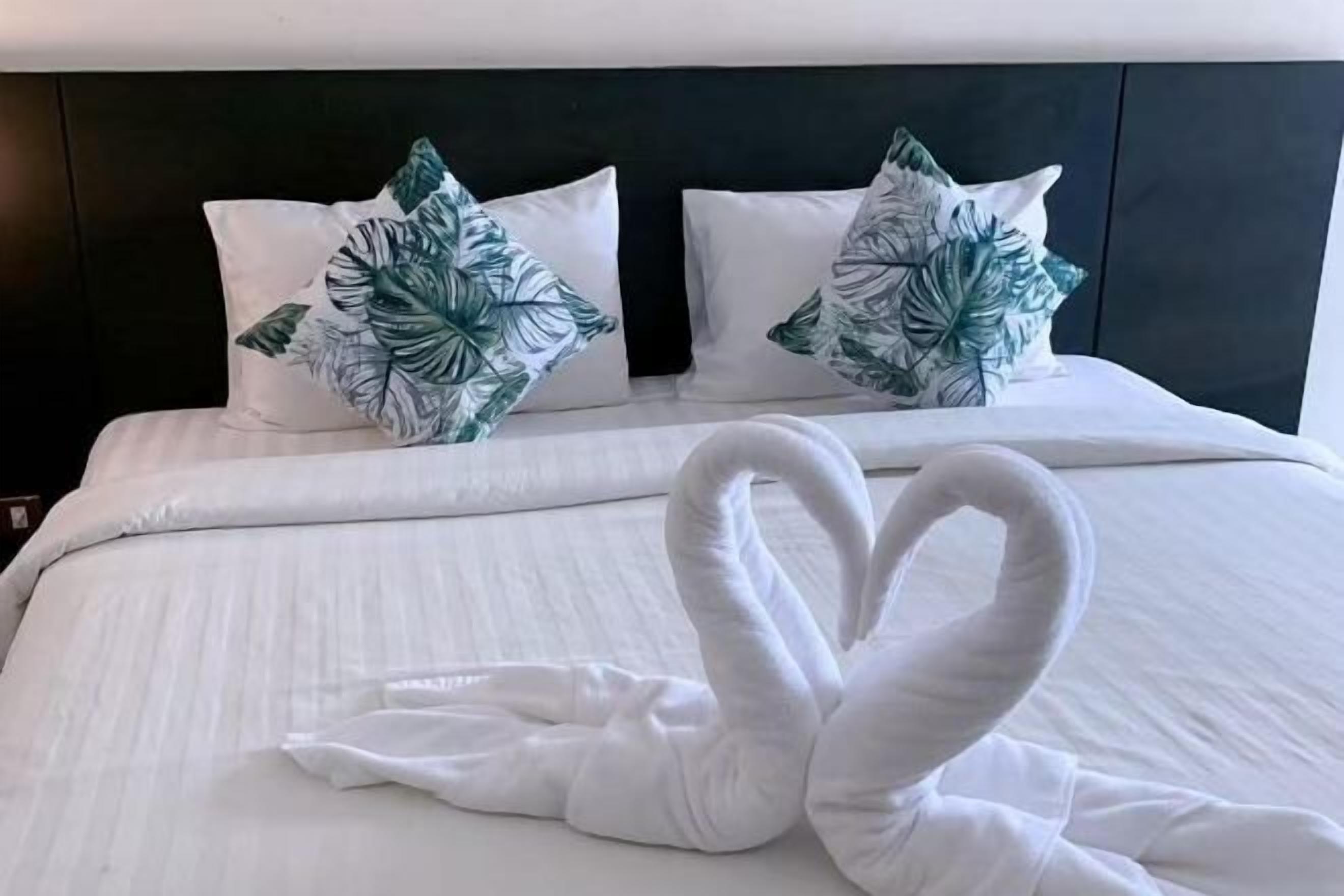 Rollaway beds, free WiFi