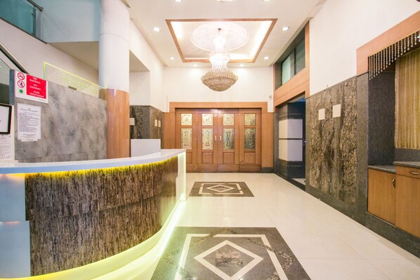 Reception - Seasons Hotel (Mumbai)
