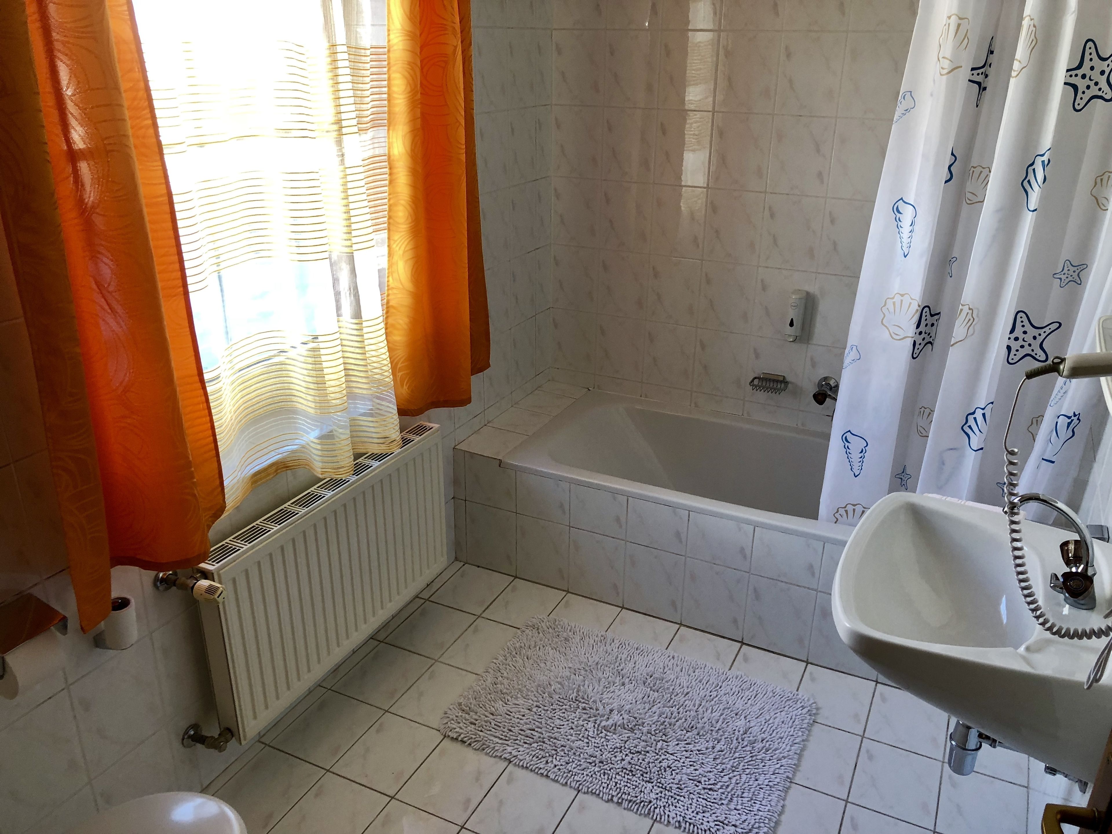 triple room | bathroom | hair dryer, towels
