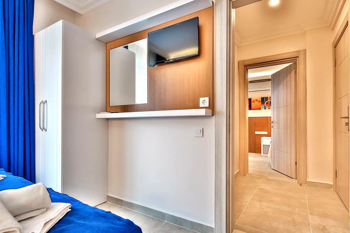 Family Triple Room, 2 Bedrooms, City View