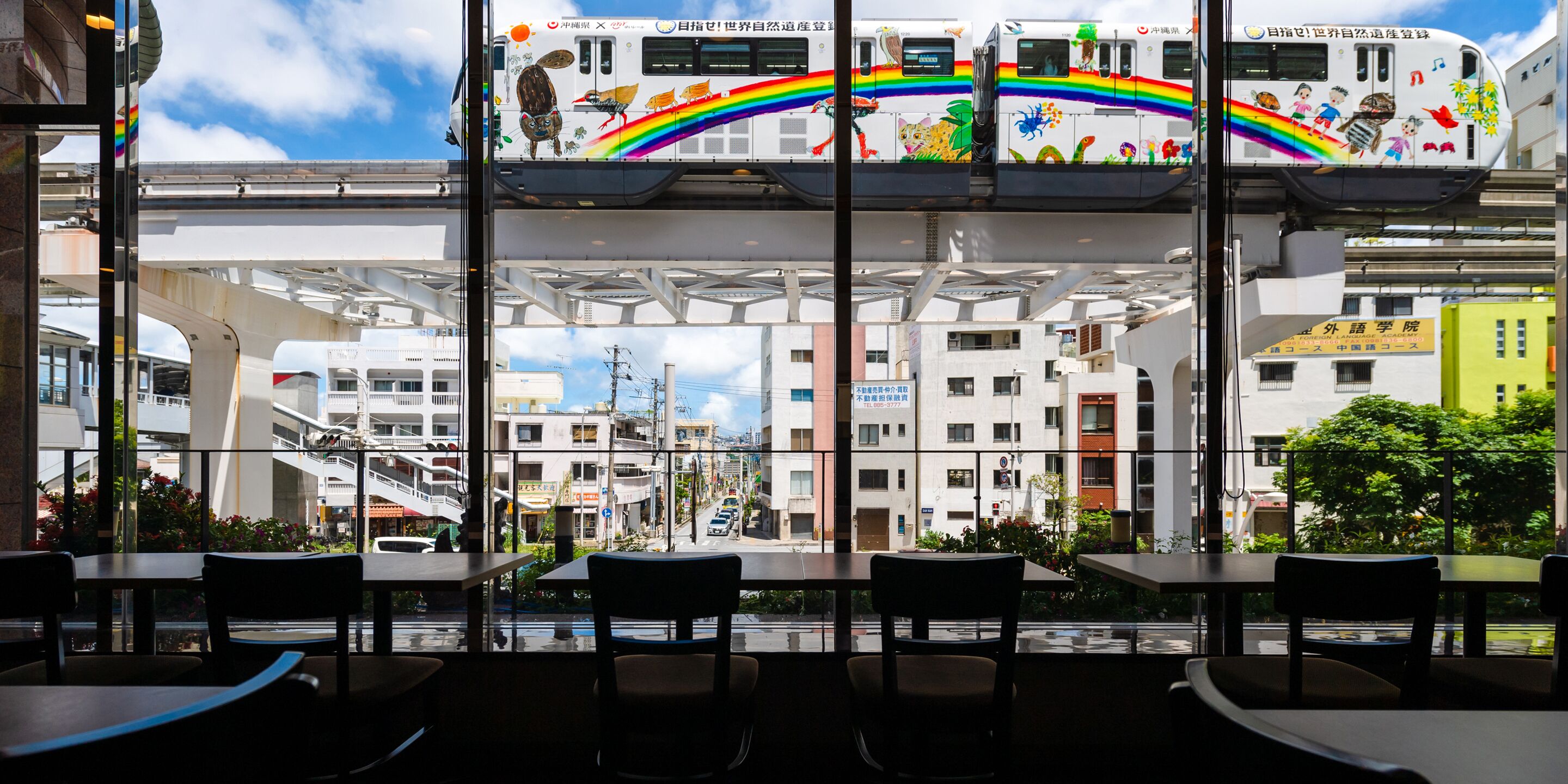 daily buffet breakfast (jpy 1850 per person)