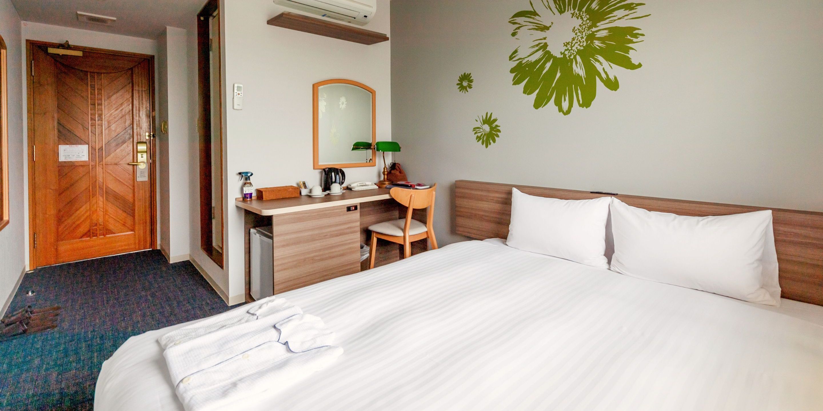 Comfort Double/14sqm/Main Building(Non-Smoking)