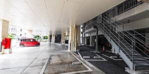 Self-parking (surcharge) 1500 per night - HOTEL AZAT Naha (Naha)