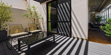 Deluxe Twin Room, Non Smoking (Main Building,30sqm) | Balkoni