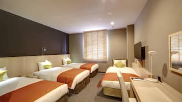 Family room/23sqm/Main Building (Non-Smoking) | Desk, blackout drapes, iron/ironing board, free WiFi