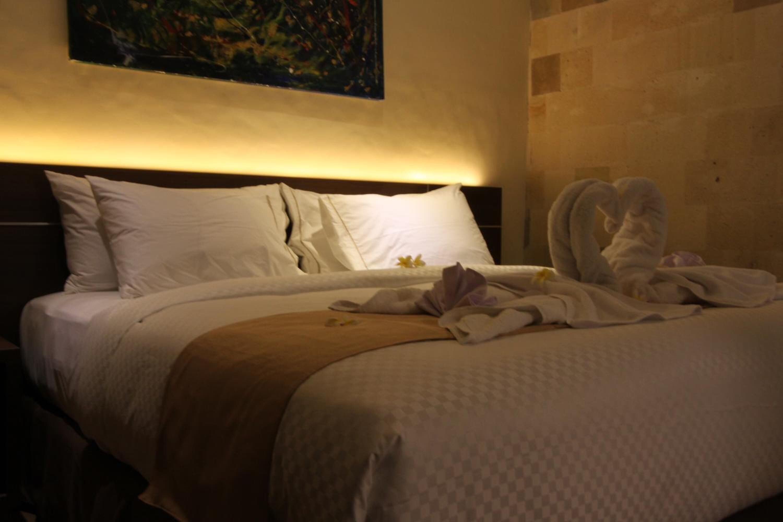 premium bedding, in-room safe, desk, blackout curtains