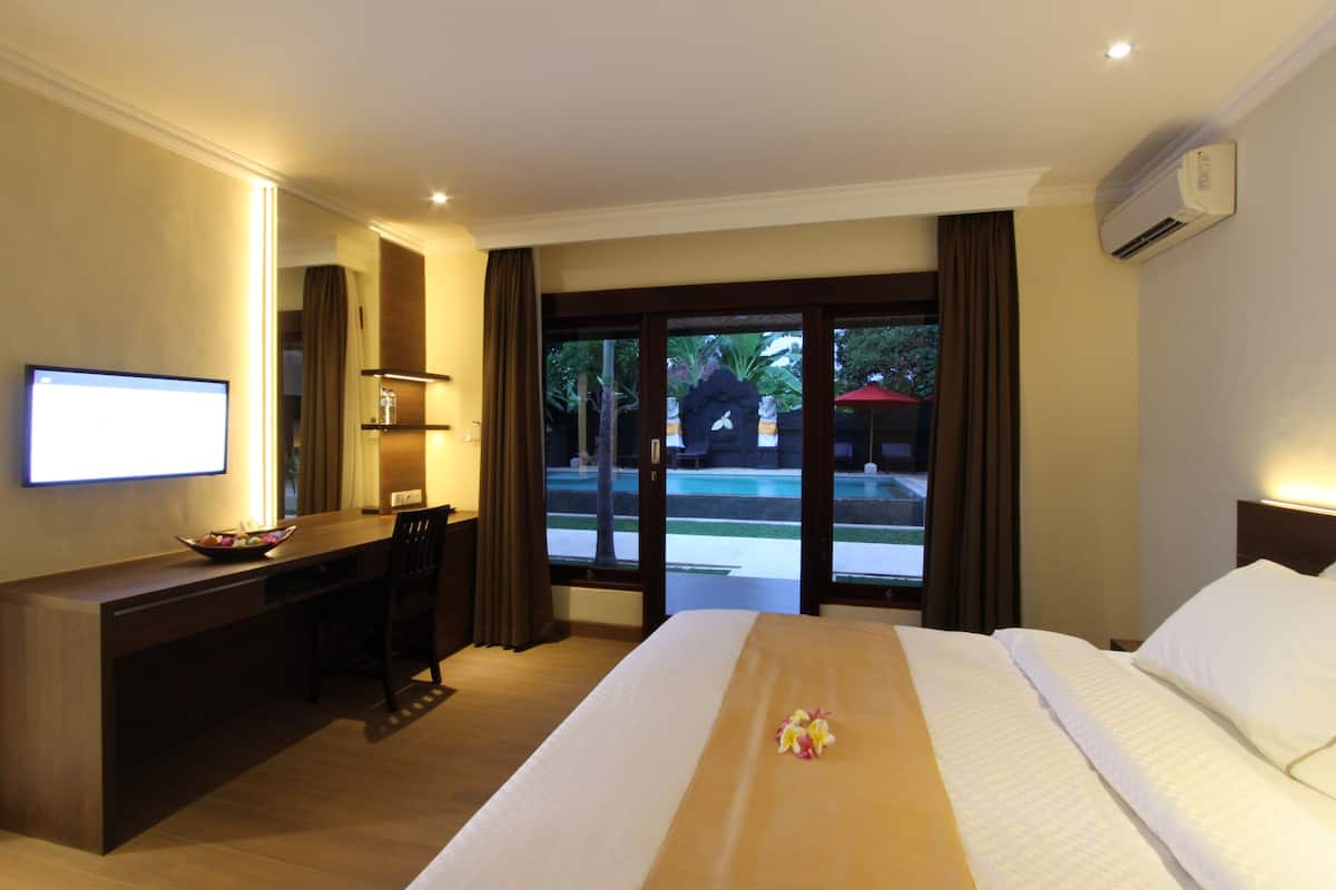 Deluxe Room | Premium bedding, in-room safe, desk, blackout drapes