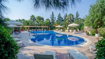 3 outdoor pools, open 8:00 AM to 7:00 PM, pool umbrellas, sun loungers