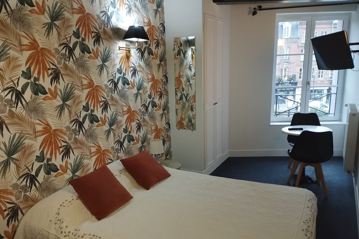Double Room | Individually decorated, individually furnished, soundproofing, free WiFi