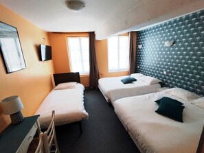 Chambre familiale | DĂ©cor unique, ameublement unique, systĂšme dâinsonorisation