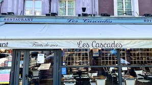 Front of property - Hôtel Restaurant Les Cascades (Honfleur)