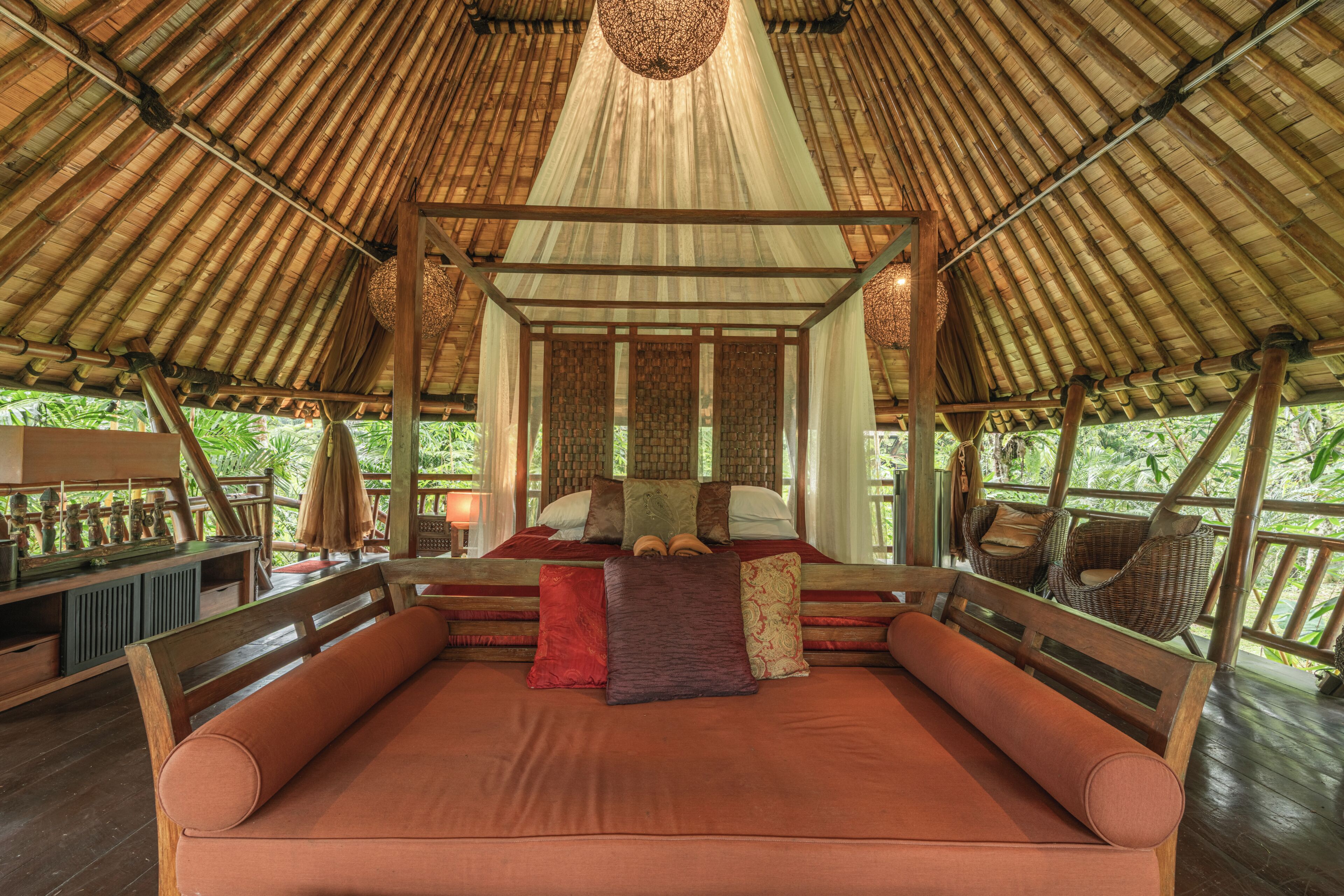 Harmony Treehouse with Mountain View | Egyptian cotton sheets, premium bedding, pillowtop beds, minibar