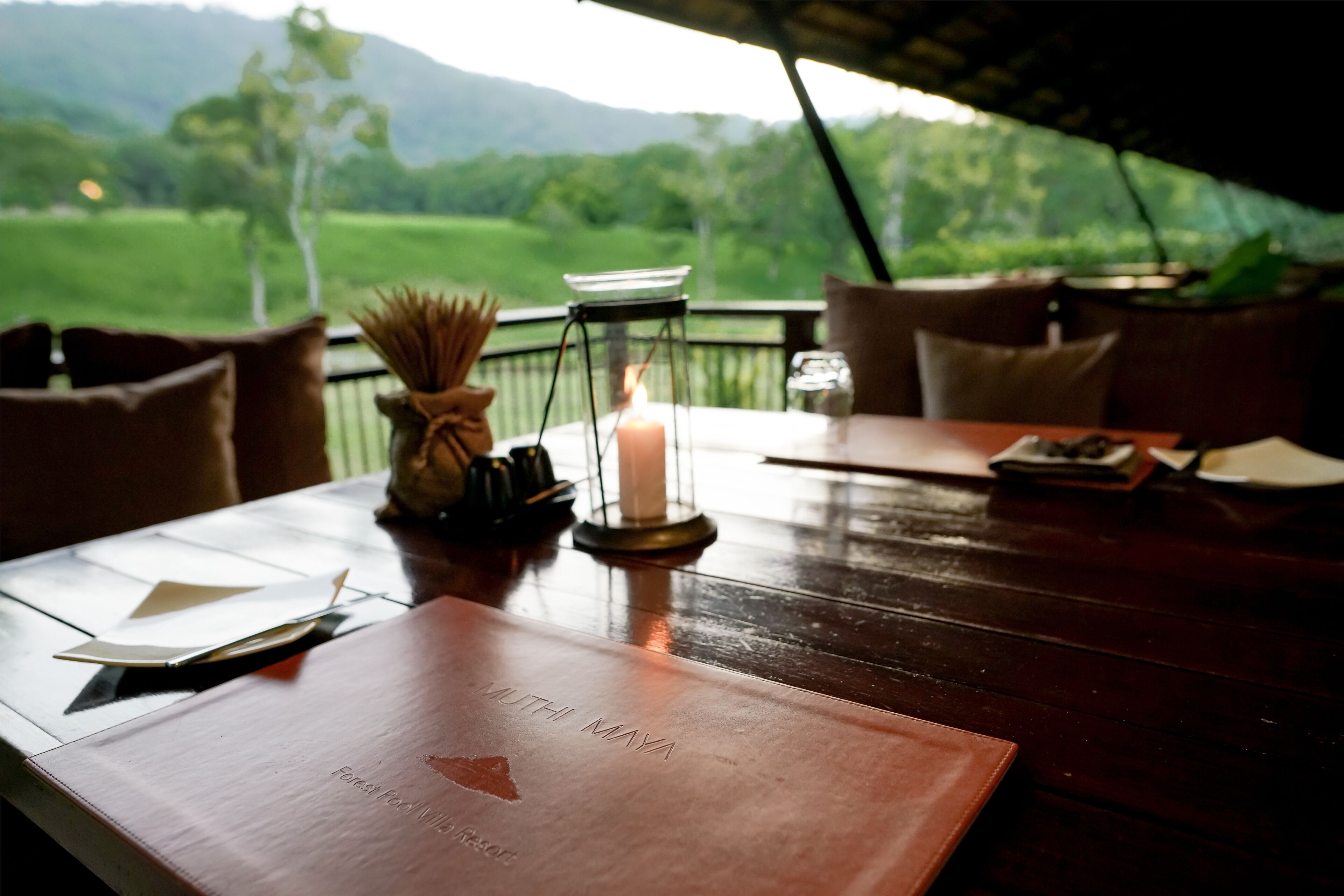 3 restaurants, lunch, dinner served; italian cuisine