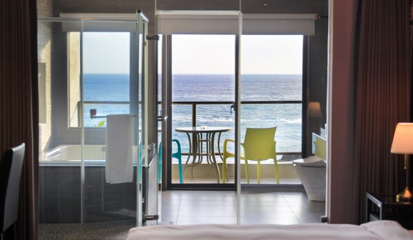 Comfort Double Room, Ocean View (Room3) | View from room - Jing Guan Hotel (Hengchun)