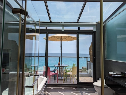 Jing Guan Hotel