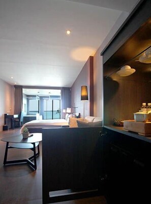 Comfort Double Room, Ocean View (Room3) | Premium bedding, down duvets, desk, blackout curtains - Jing Guan Hotel (Hengchun)