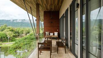 2 Bedroom Suite with Private Pool | Terrace/patio