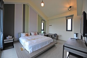 高級寢具、遮光布/窗簾、免費無線上網