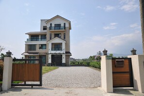 Nội thất lối vào
