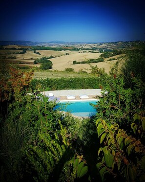 บริเวณภายนอก