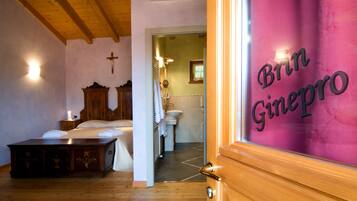 Minibar, Schreibtisch, schallisolierte Zimmer, kostenloses WLAN