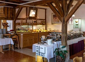 Breakfast buffet - Hotel Gut Voigtländer (Blankenburg)